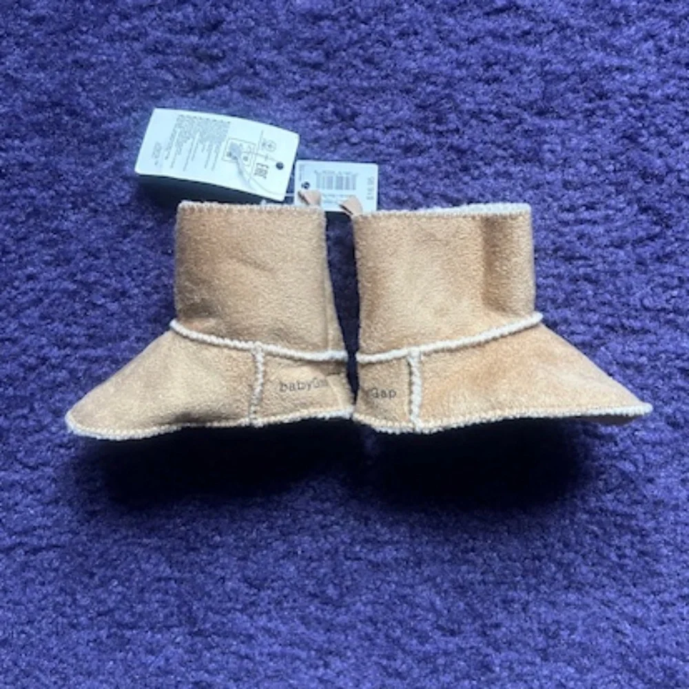 Baby Gap Moccasins - 3-6 months - NWT